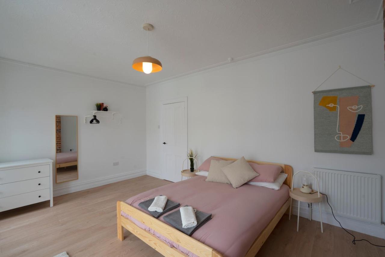 Beautiful Family Home In The Heart Of Swansea Luaran gambar